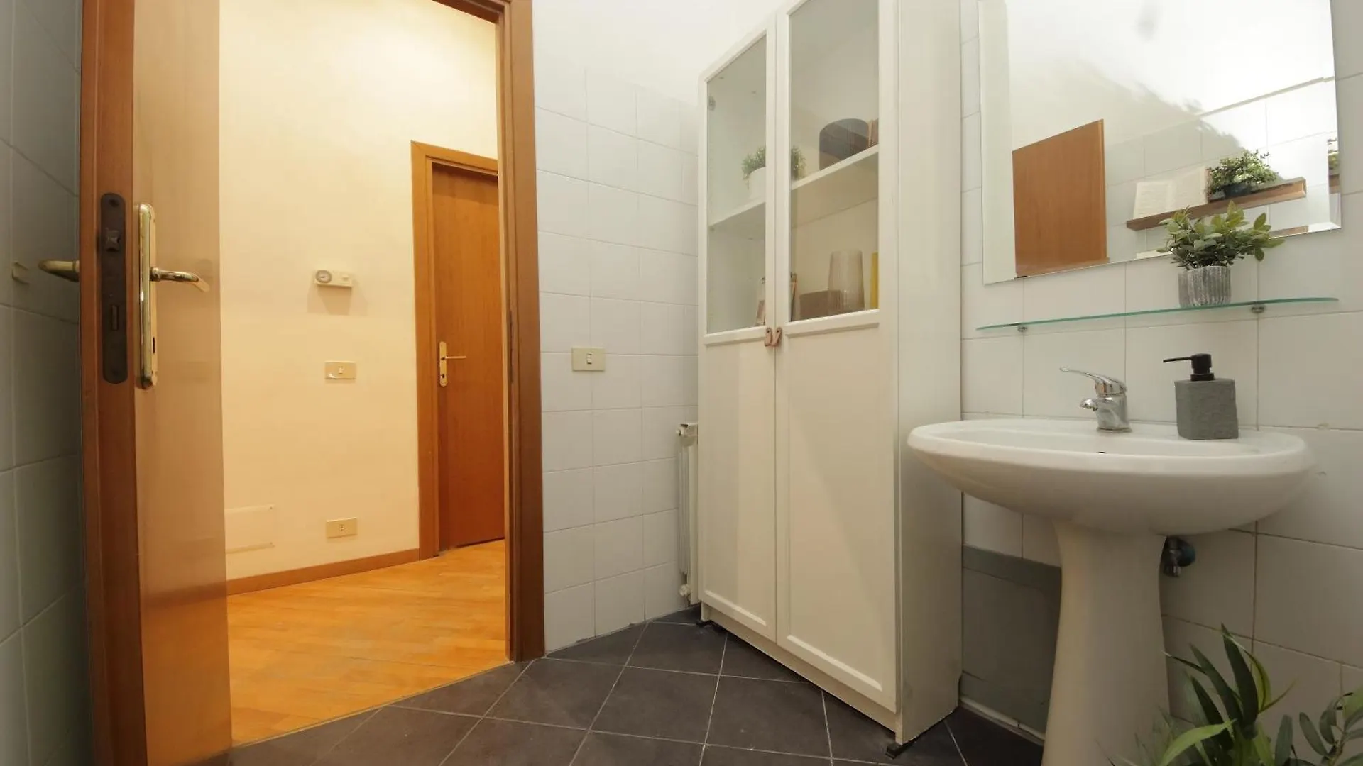 Giant Borghese Apartment Rome