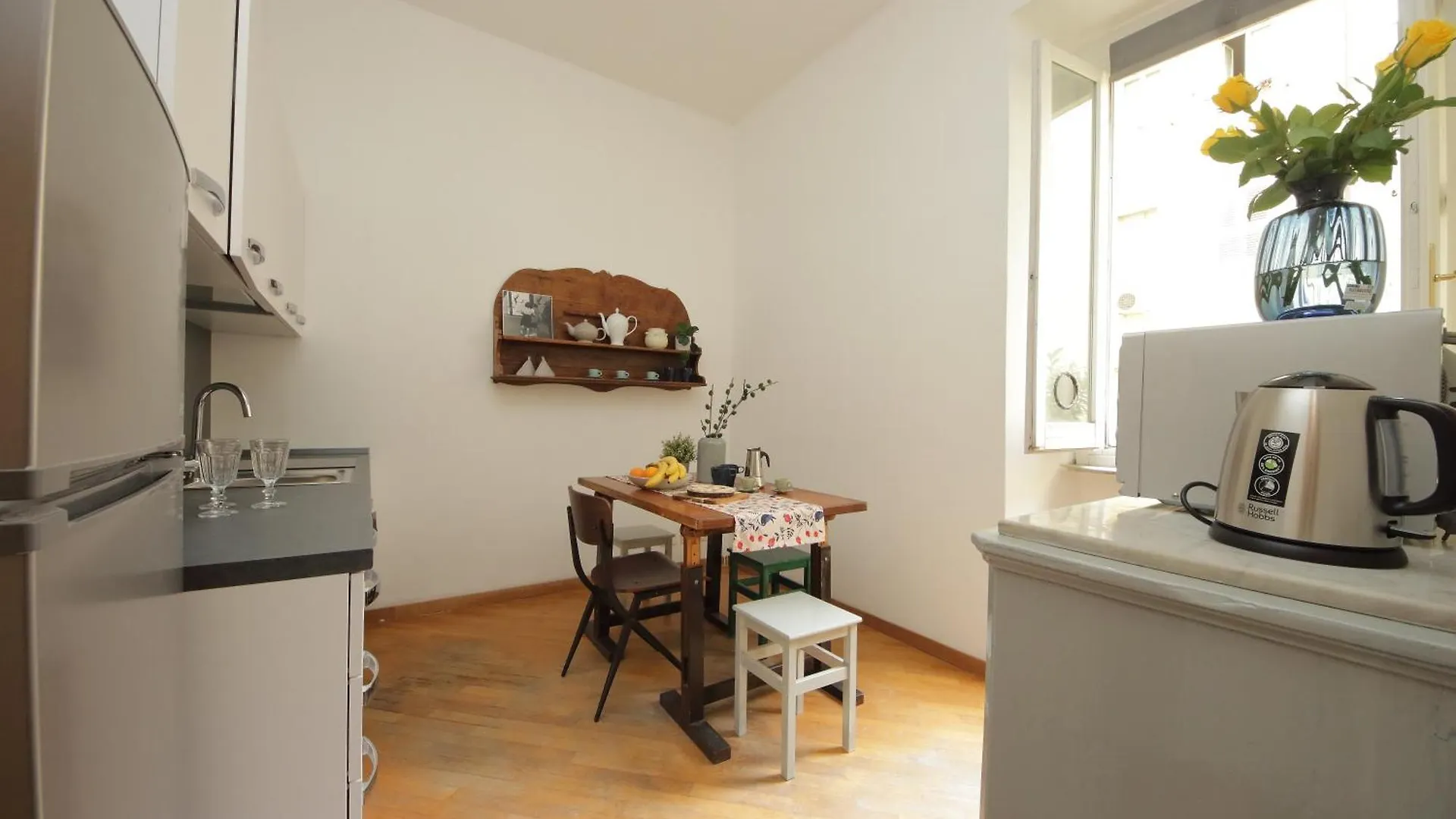 Giant Borghese Apartment Rome